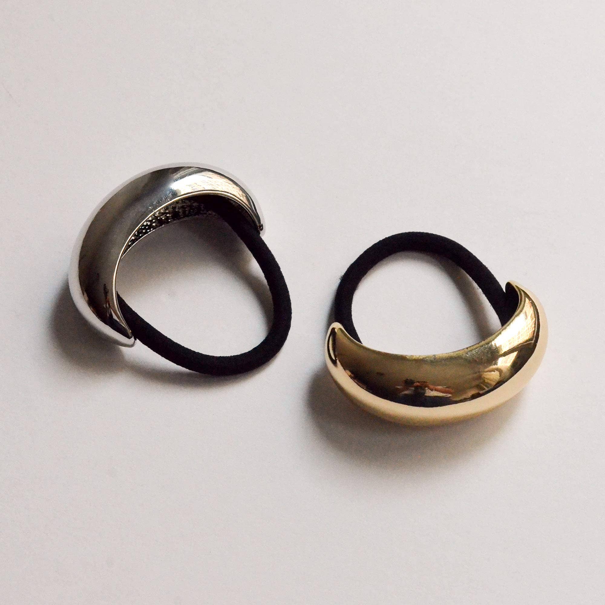 nar'sha – wholesale Hair tie – Wide Crescent Metal Ponytail Hair Tie | Silver3