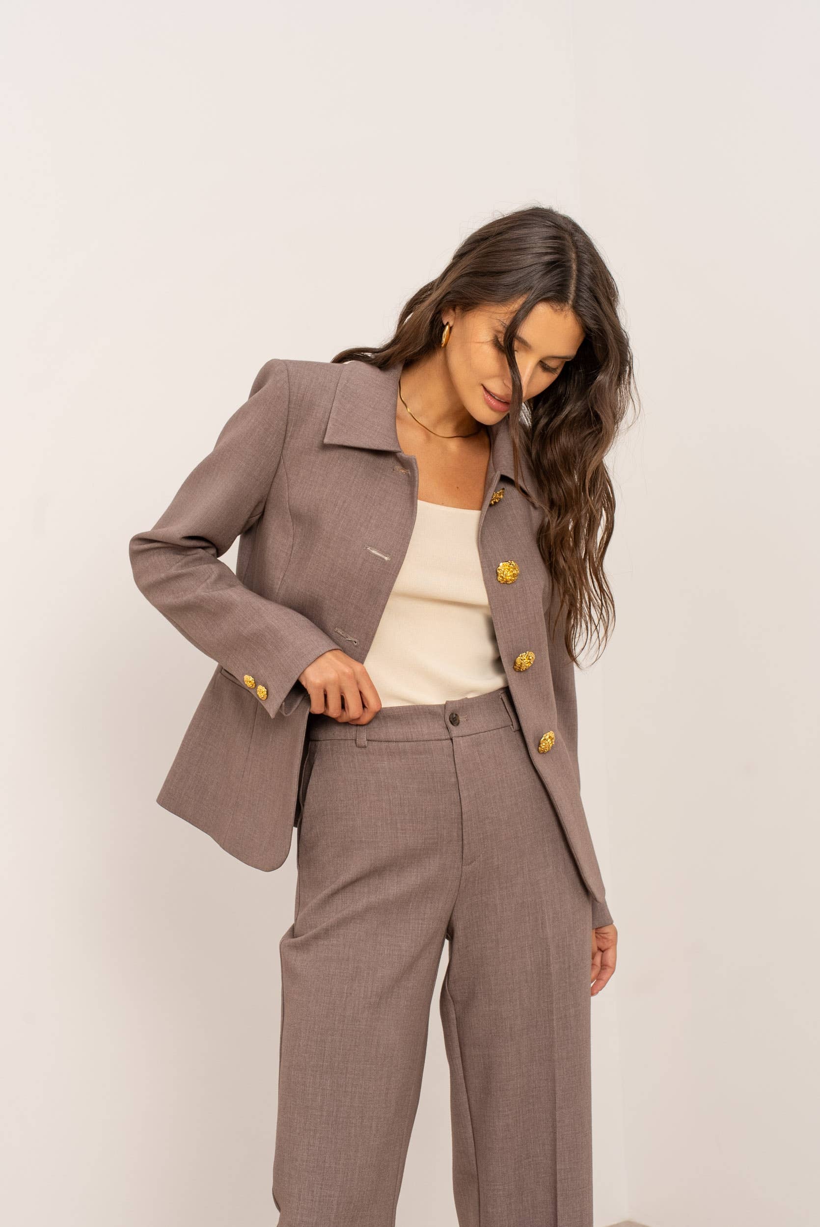 Attentif Paris - Wholesale Jacket - Women's - [Aura] Fitted jacket with shirt collar and gold buttons20