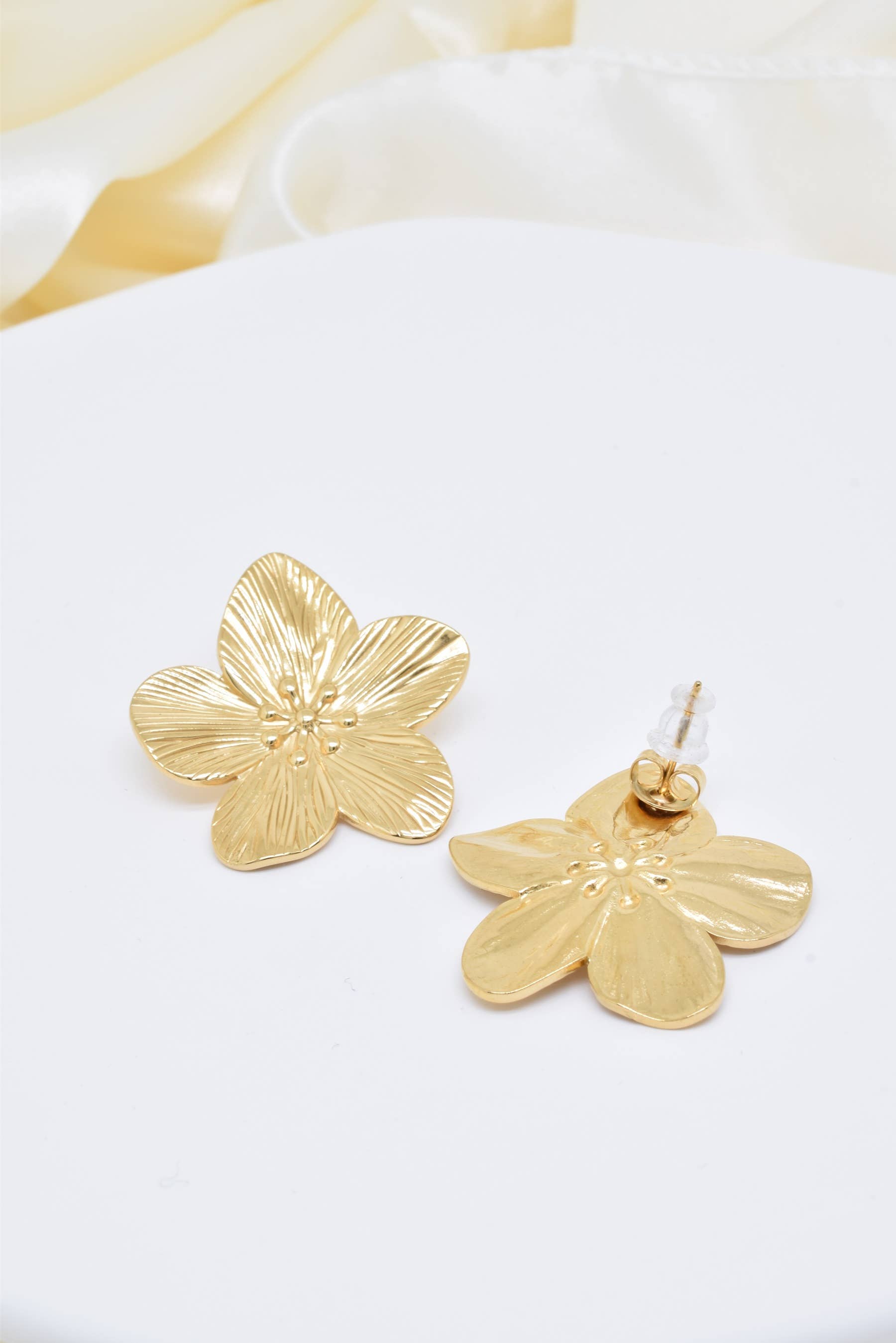 Kapyco - Vendita all'ingrosso Orecchini a bottone - Orecchini a fiore in acciaio inox - BO1002451