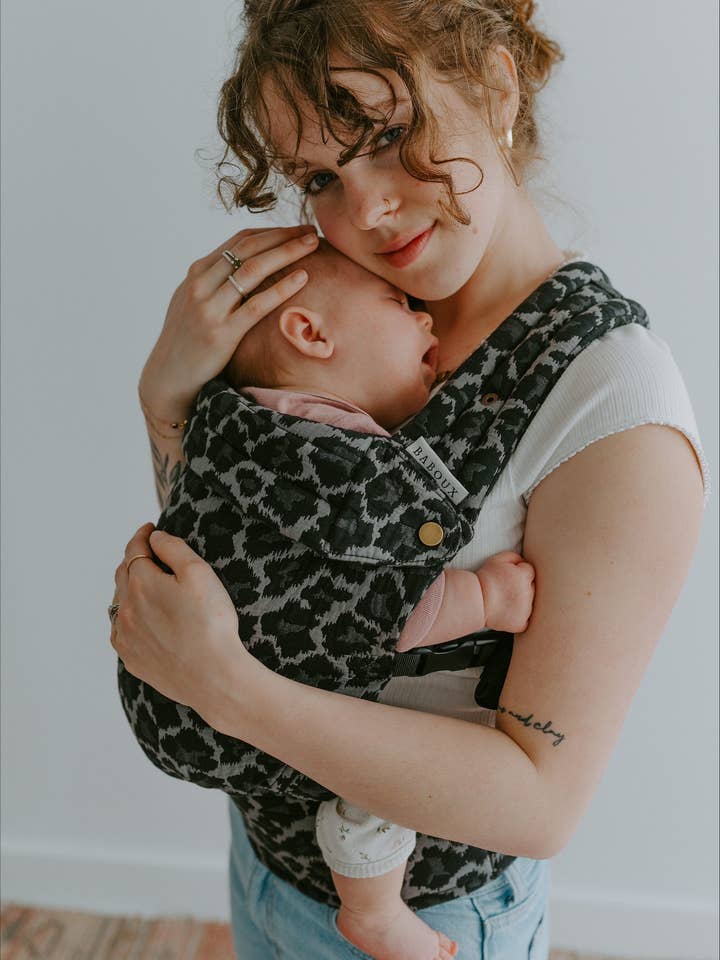 Carrier Leopard for wholesale by Baboux Baby