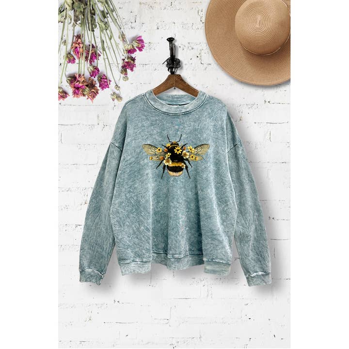 Y4314 - BUMBLE BEE WITH FLOWERS COMFY SWEATSHIRT for wholesale by VINTAGE POINT USA