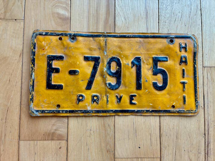 1989 Matrícula Privada do Haiti por atacado de RusticPlates