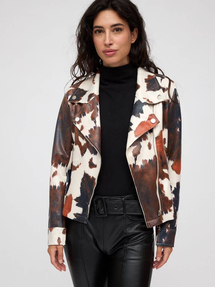 PRINTED FAUX LEATHER JACKET for wholesale by SWEET MAGIC MODA Y COMPLEMENTOS