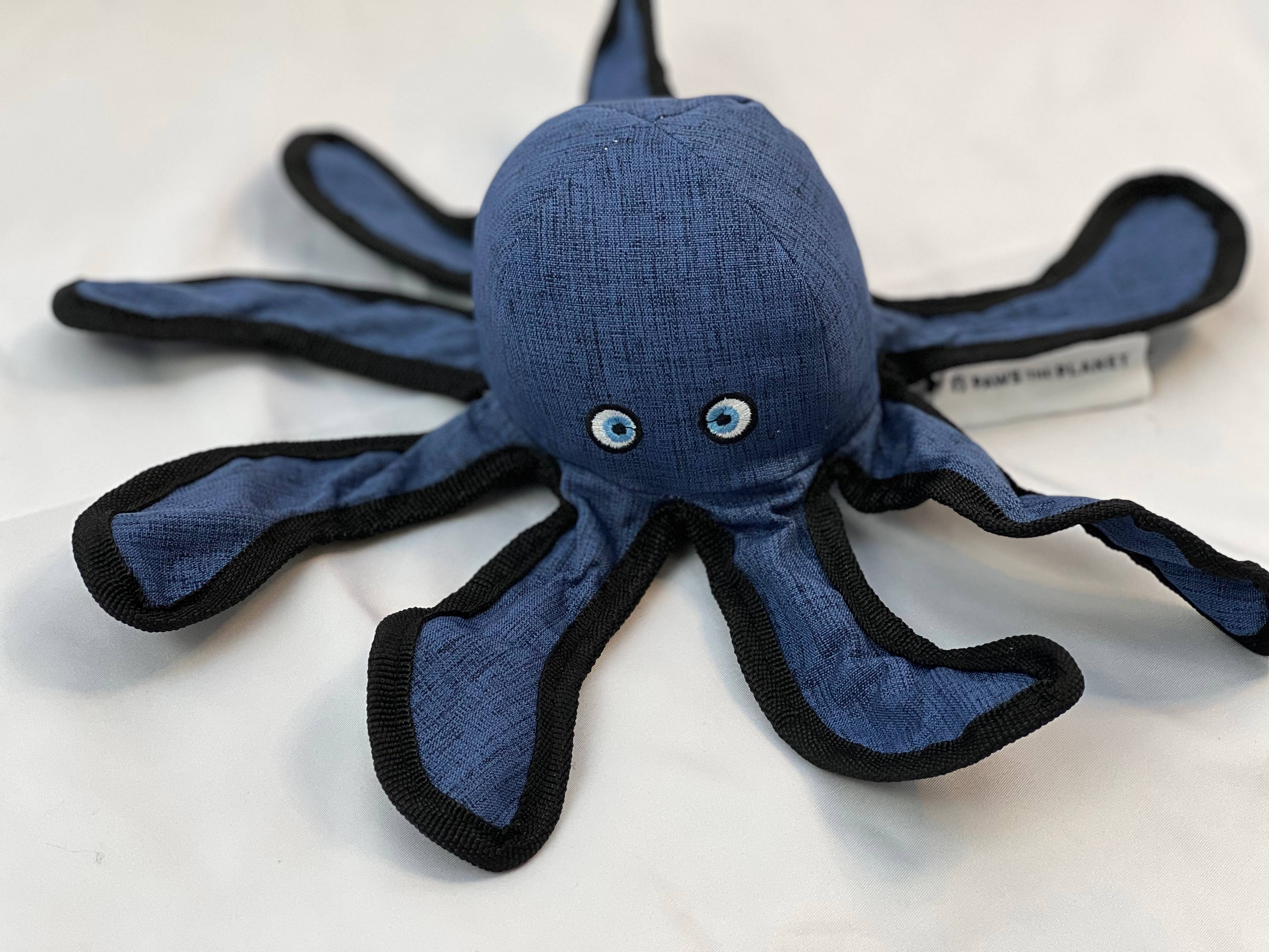Paws the Planet – wholesale Pet plush toy – Dog – Eco Conscious Octopus Dog Toy1
