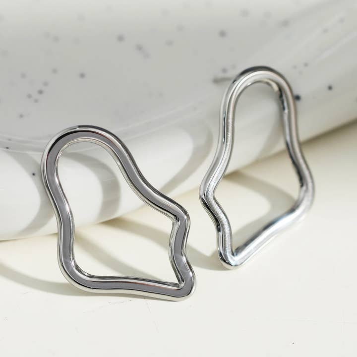 HACKNEY NINE - Wholesale - MARTINA Irregular Shaped Hoop Earrings in Silver1