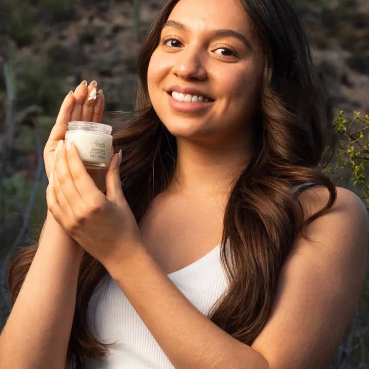 Kuumba Made - Wholesale Bath/Body Oil - Jasmine Coconut Oil1