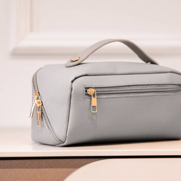 Maison Minimalist - Wholesale Makeup/Cosmetic Bag - SALY | Expandable Travel Makeup Bag15