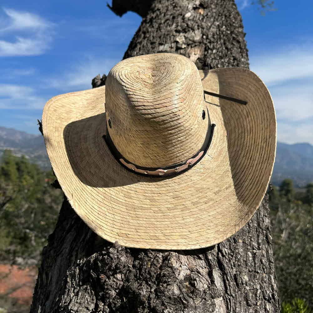 NATURAL fine palm leaf straw Hand made with black woven band Man and for wholesale on Faire2