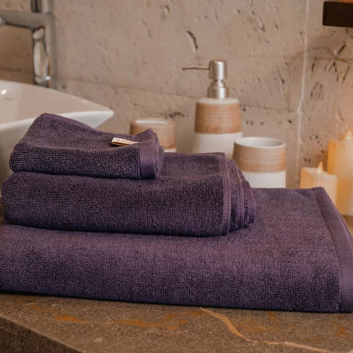 Everyday Essentials Bath Set – Dusky Plum for wholesale by Circle Living
