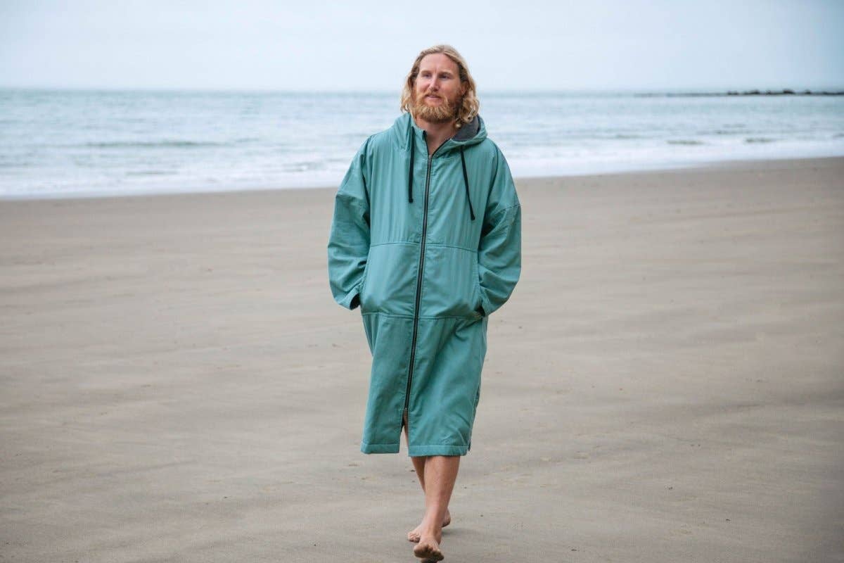 Rapanui Clothing – wholesale Robe – Men's – Men's Shorebreak Changing Robe1