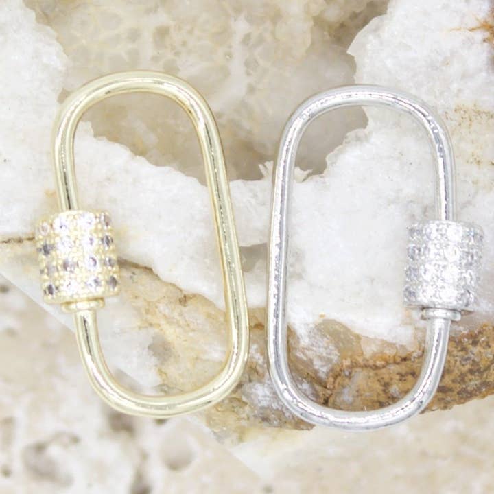 Fermoir mousqueton à vis ovale en or 18 carats rempli d'or avec zircone cubique pour la vente par MIA Jewelry