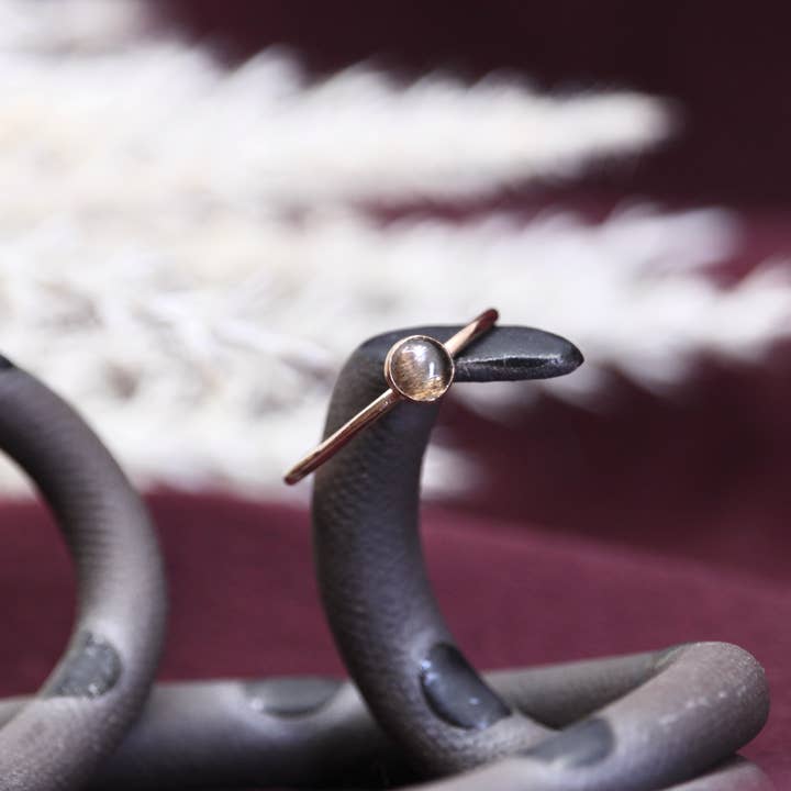 Mineral and Matter – wholesale Single stone/solitaire ring – Black Moonstone Goldfill Ring Dark Stone Gold Filled Band1