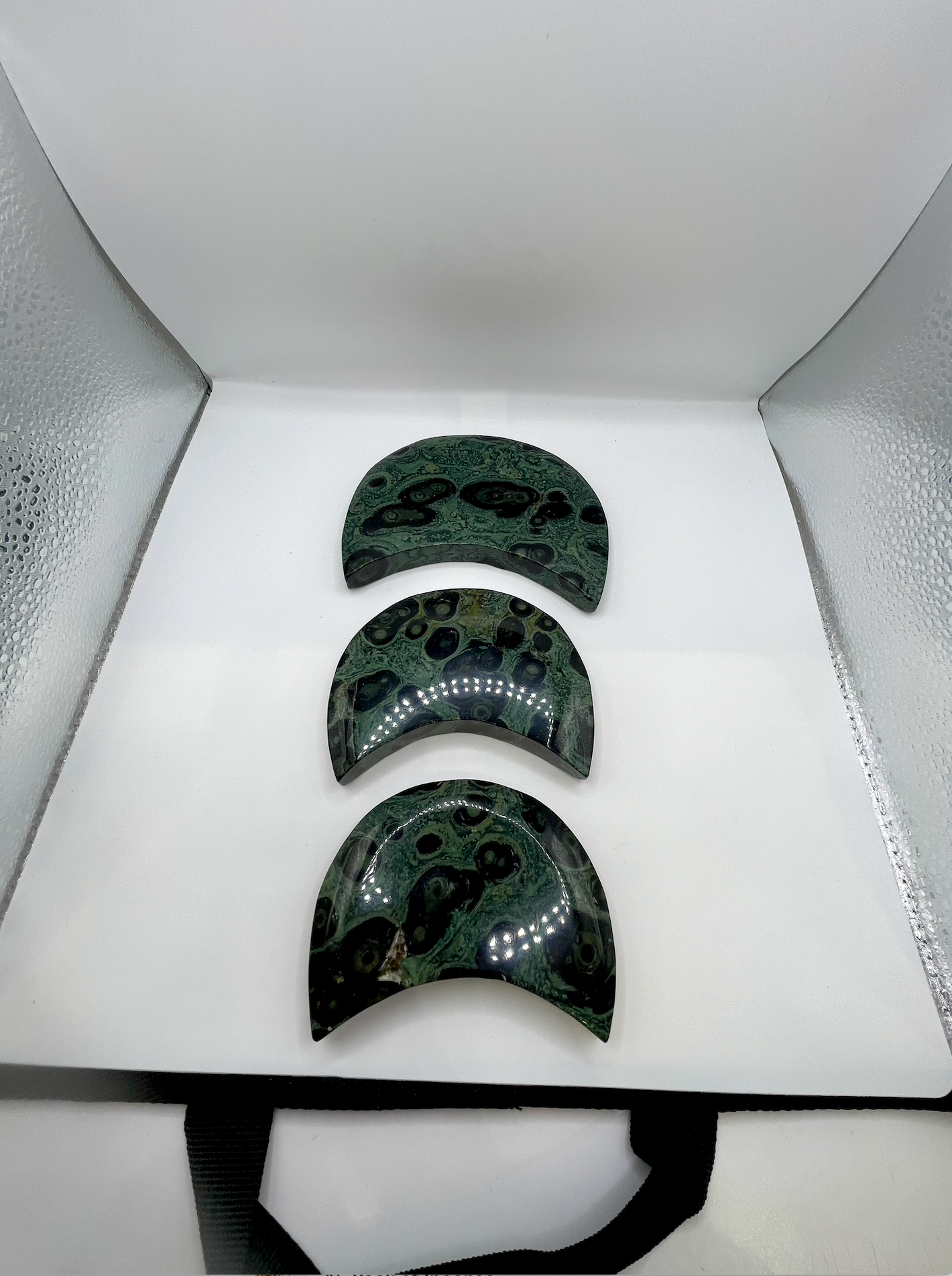 Oils and Auras - Wholesale Spiritual Stone/Crystal - Kambaba Jasper Moon1