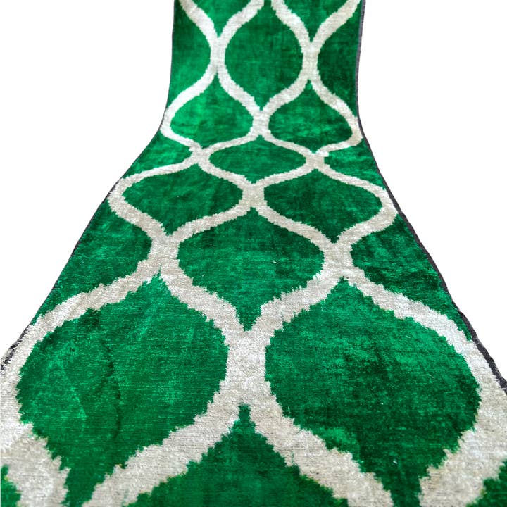 Ikat Atelier – wholesale Tygrulle – Ikat tyg, silke sammet tyg, uzbekiska handvävt tyg