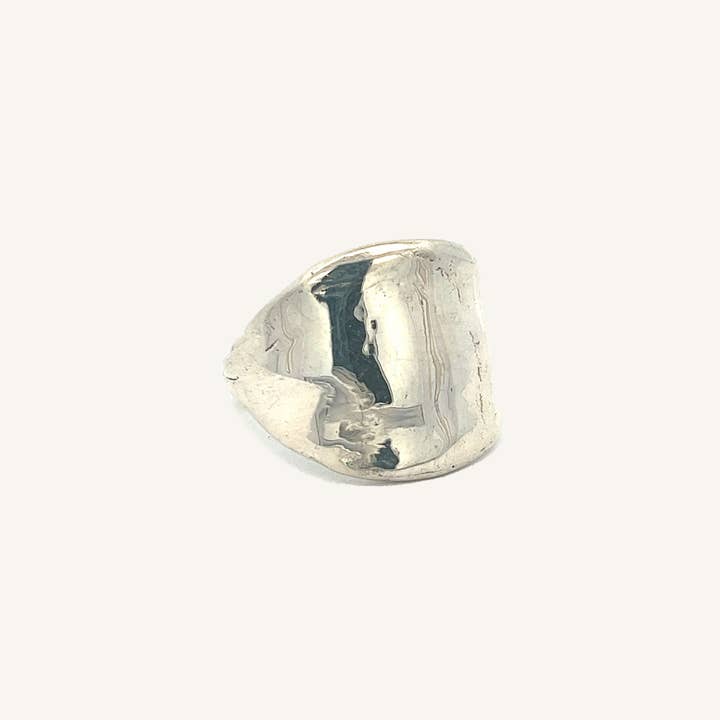 Dea Dia - Wholesale Signet Ring - The Protector Ring - Silver Shield Signet Ring