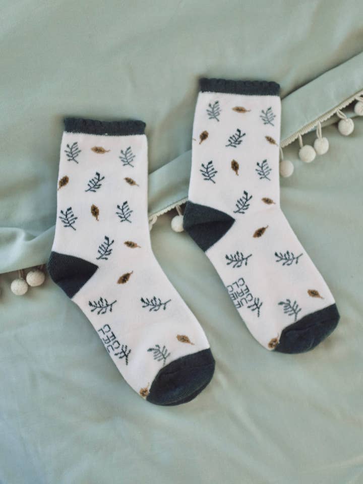 Curly Fries Closet - Wholesale Socks – Women's - Autumn Leaves1