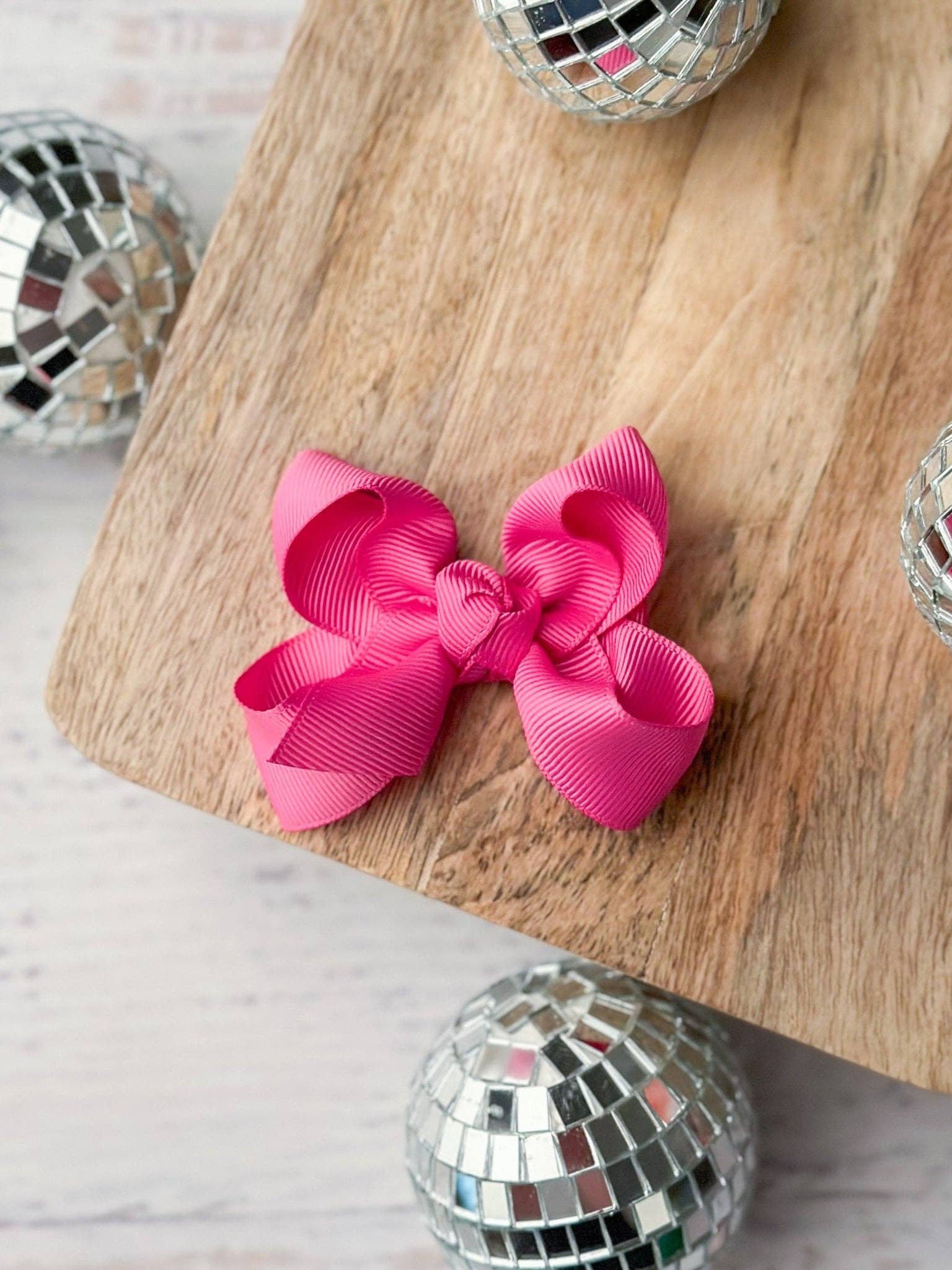 The Hair Bow Company - Wholesale Hair Bow - Kids - Original Grosgrain Hair Bow - Alligator Clip - 3"38