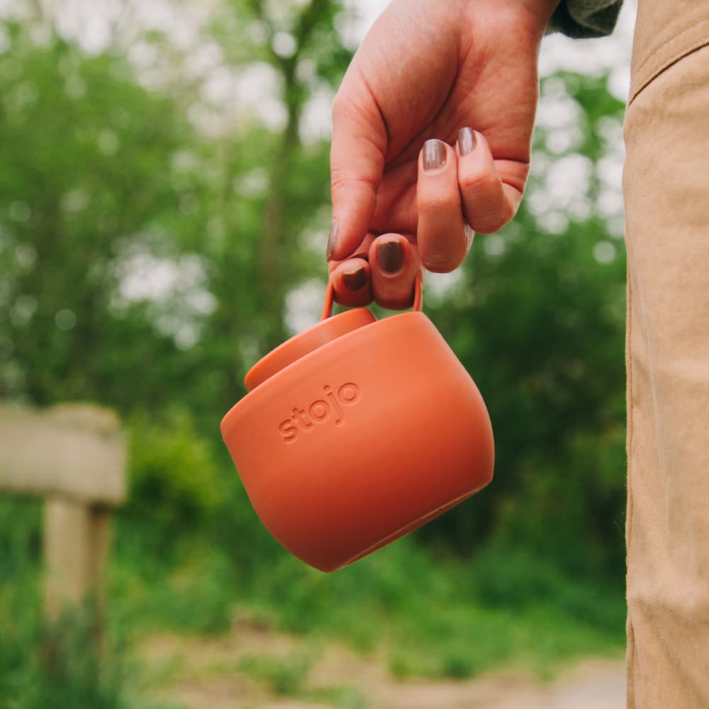 Stojo – Großhandel Trinkflaschen – 20oz | 592mL Zusammenklappbare Reise-Wasserflasche - Verpackungsfrei4