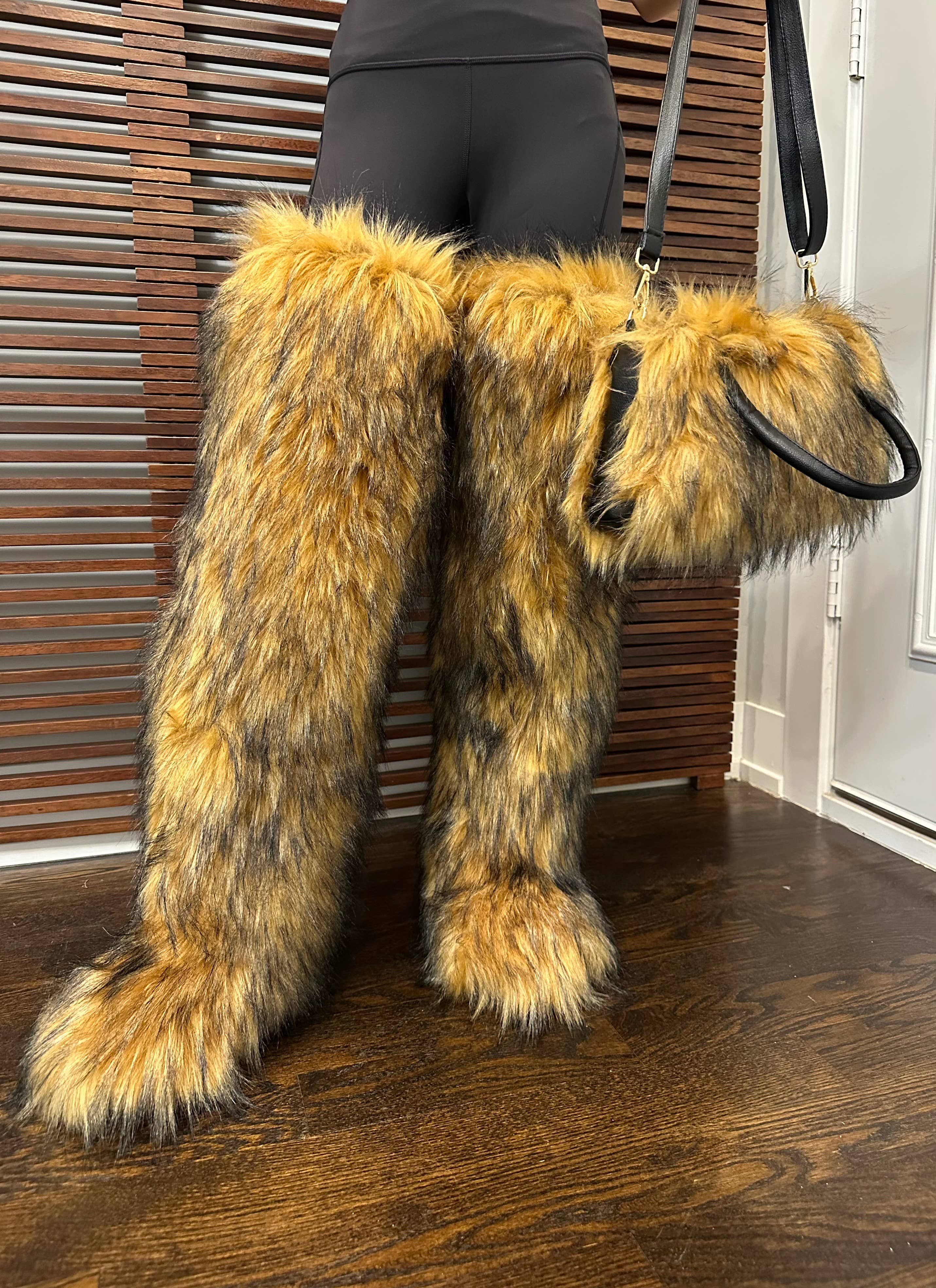 C&Y Accessories  INC – Botas - Mulher por atacado – Pele 012