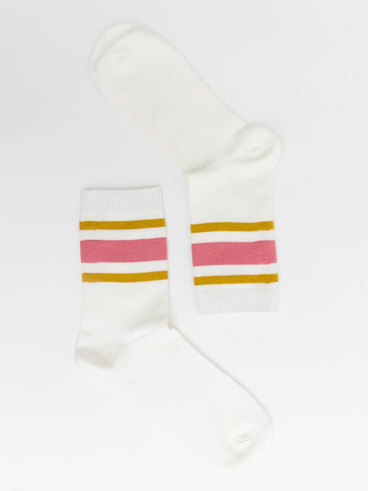 Leto Accessories - Wholesale Socks - Women's - Retro Stripe Style Crew Socks - Classic with Color2
