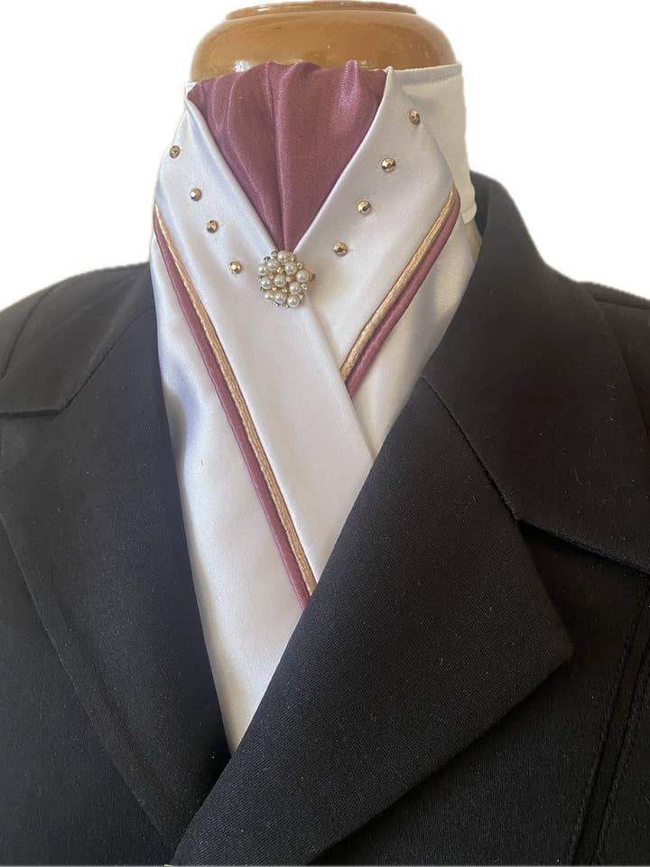 HHD Vit Satin Dressyrplastrong i Druva & Roséguld med Swarovski-element för wholesale av Heavenly Horse Designs