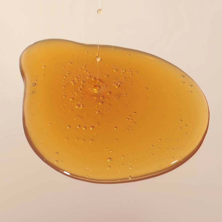 JUARA Skincare – Großhandel Gesichtsserum/-konzentrat – Nelkenblume & Kurkuma Anti-Aging Serum 1,0 Unzen5