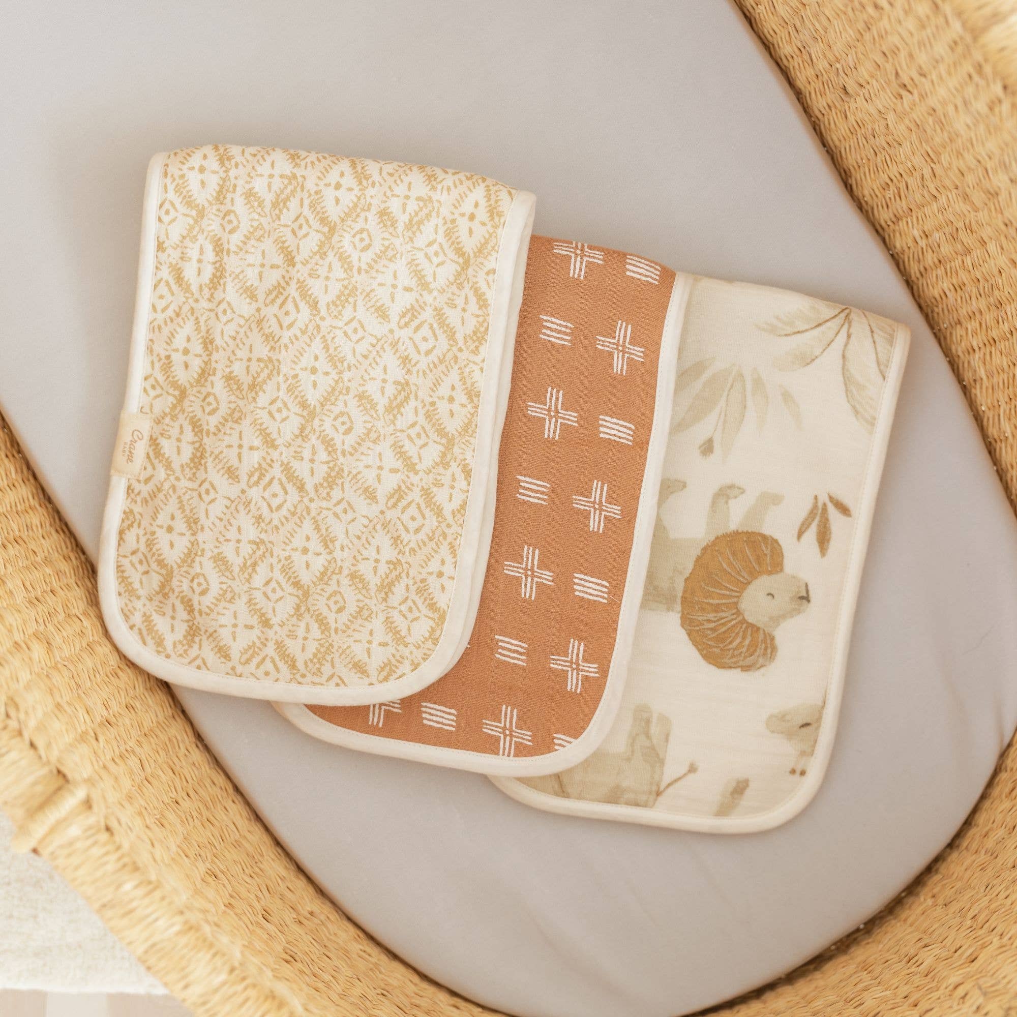 Crane Baby - Vente Set de bavoirs d'épaule – bébé - Lot de 3 langes d'épaule Kendi6