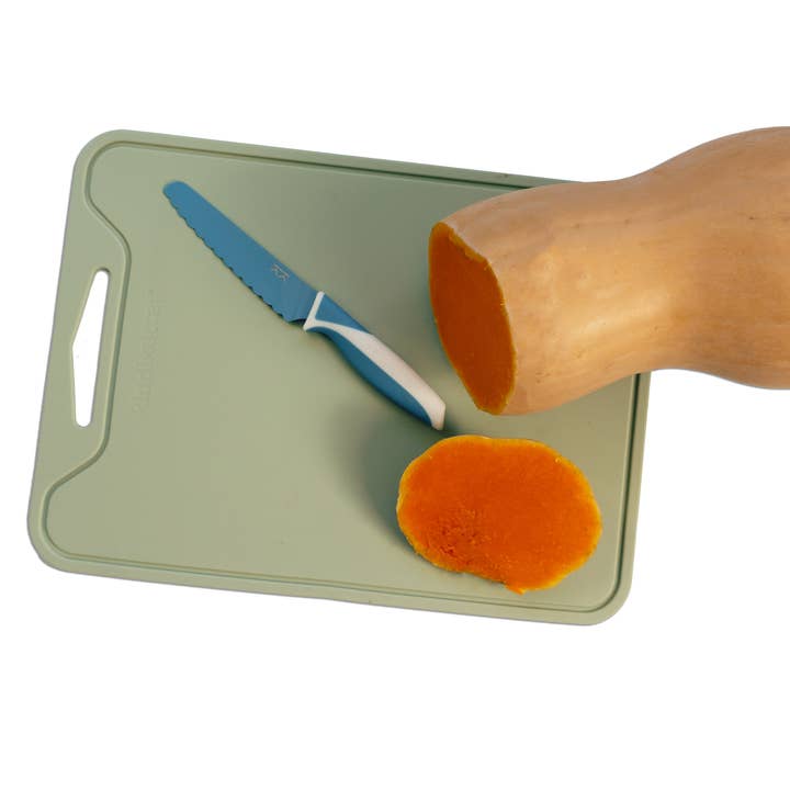 KiddiKutter child safe knife - Wholesale Cutting board - KiddiKutter Silicone Cutting Board Sage 4