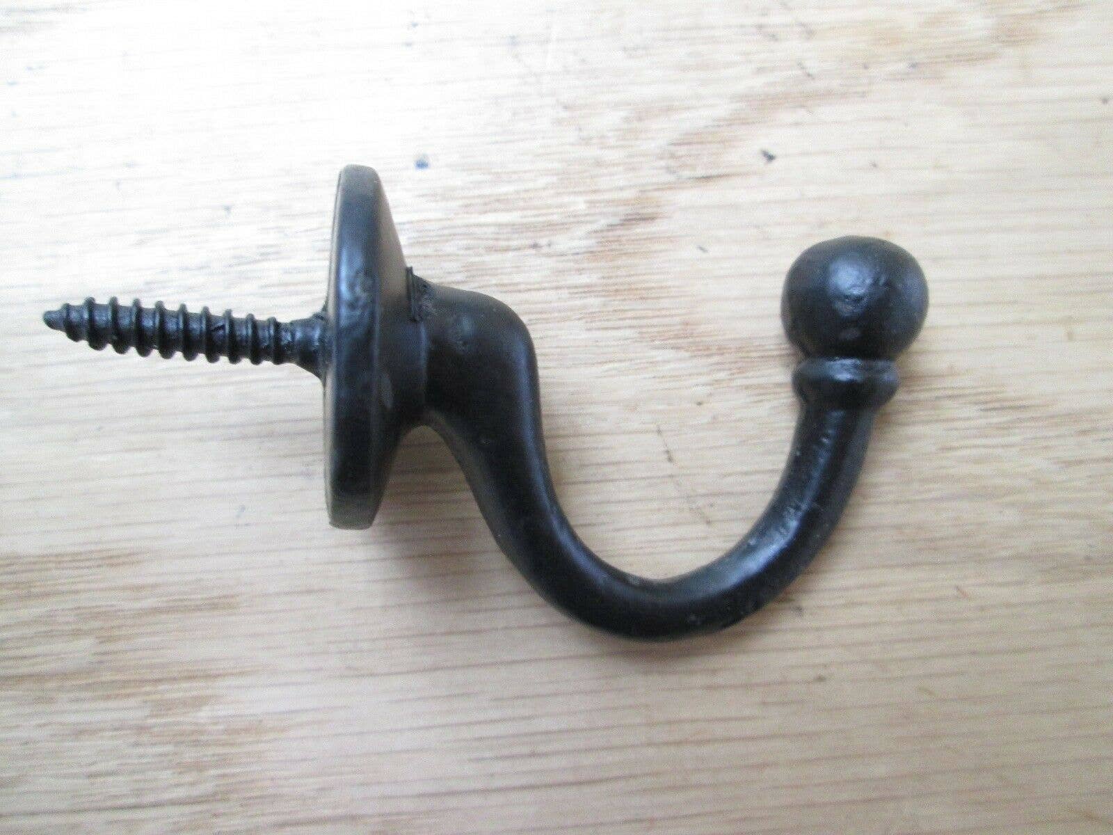 IronmongeryWorld – wholesale Wall hook – Screw in ball hook Black Antique0