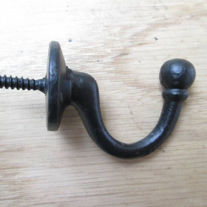 IronmongeryWorld – wholesale Wall hook – Screw in ball hook Black Antique