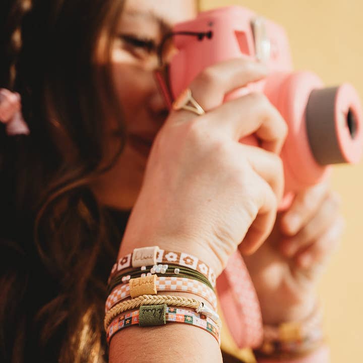 K'lani hair tie bracelets - Wholesale Hair Tie - Groove - Hair + Wrist Band6