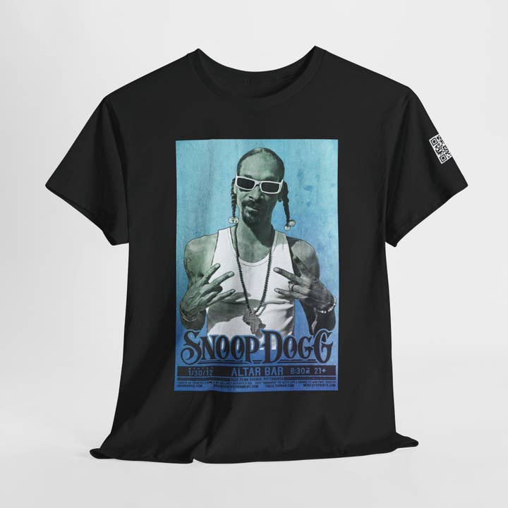 TheKingShirt - Wholesale Graphic Sweatshirt - Women's - Snoop Dogg Retro Hip-Hop T-Shirt - Vintage Concert Apparel