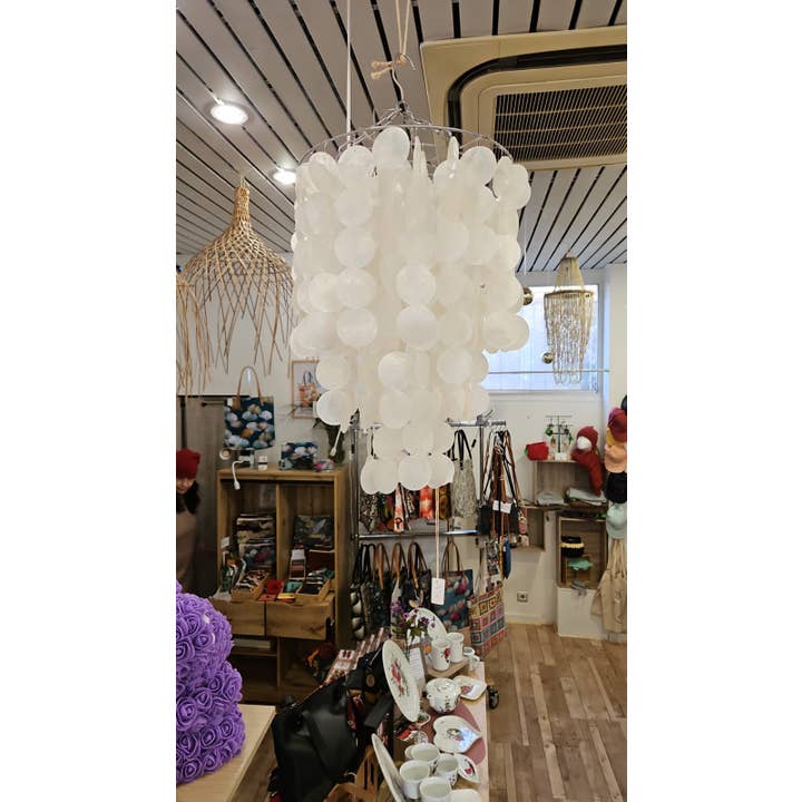 Bali and co - Wholesale Chandelier/Hanging Light - MOTHER-OF-PEARL DISC PENDANT3