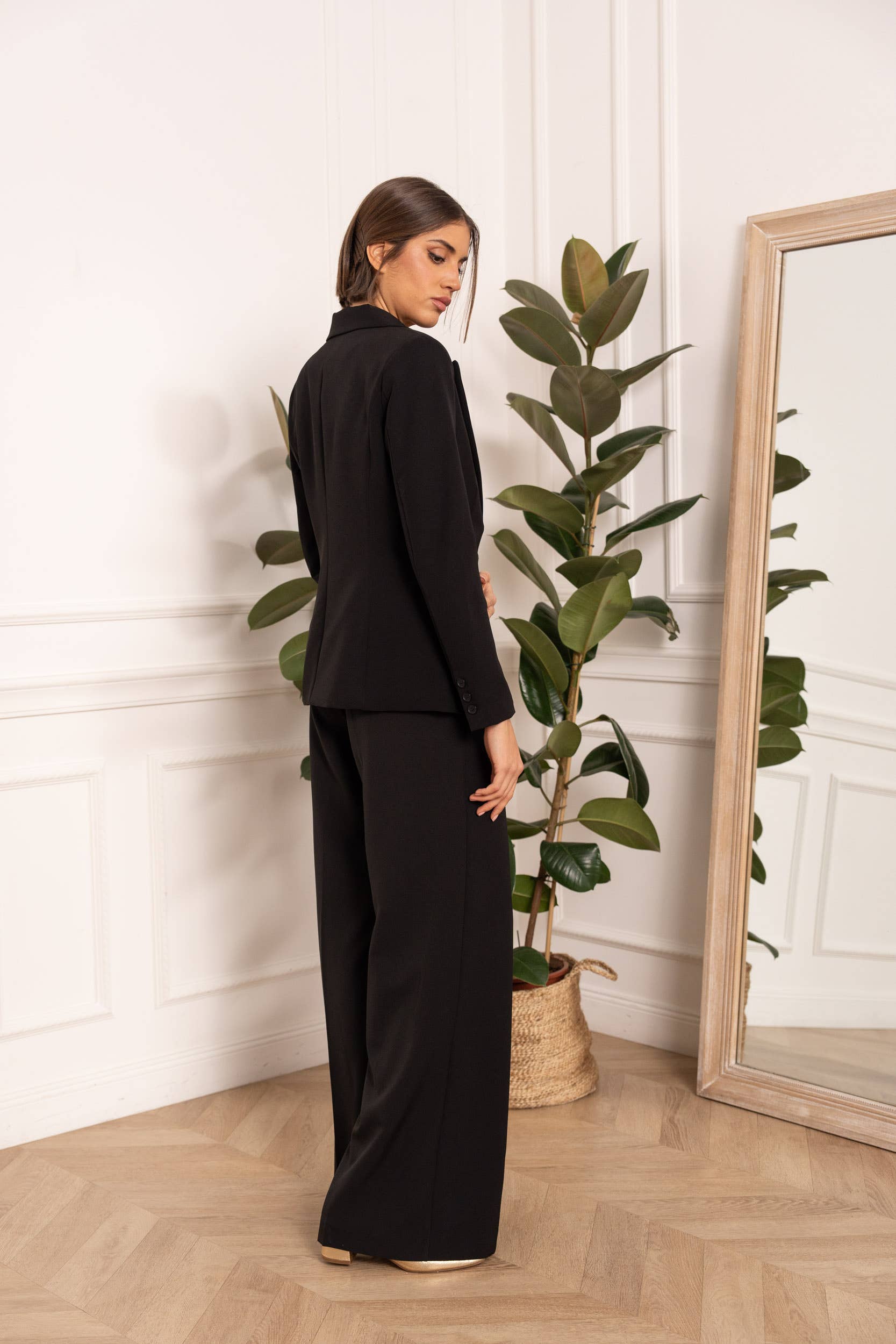 Attentif Paris - Wholesale Suit Jacket - Women's - [Timeless] Fitted single-button plain jacket83