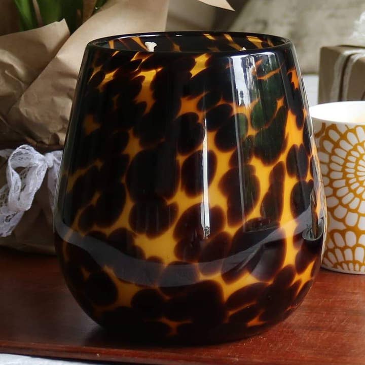 Colossal Luxury 1.3 Kg Candle for wholesale by Three Lifetimes