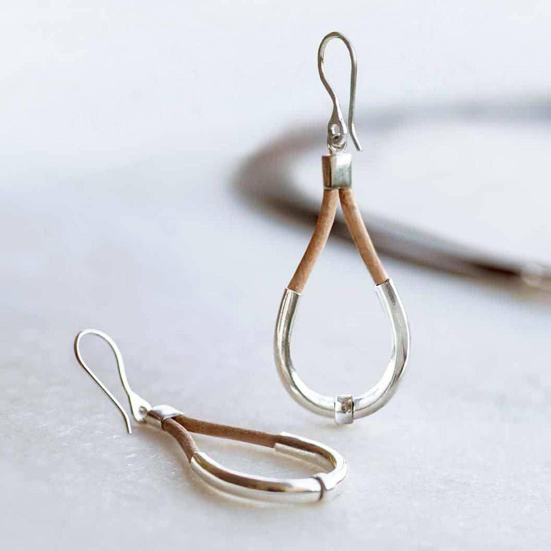 URBAN-EQUESTRIAN - Wholesale Dangle Earrings - Calista - Sterling Silver Bosal Horseshoe Earring on Natural Leather0