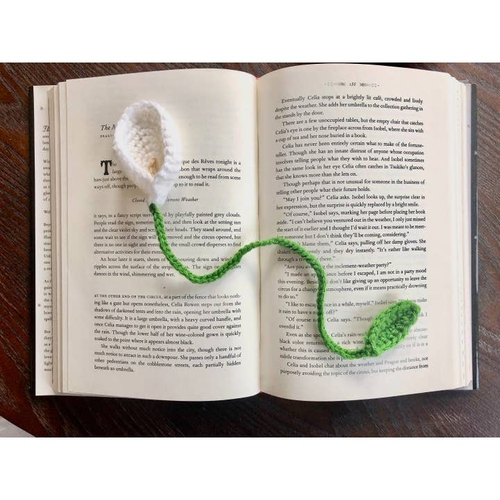 Crochet Peace Lily Bookmark, Floral Bookmark, Book Lover for wholesale by TOMOPOD LLC