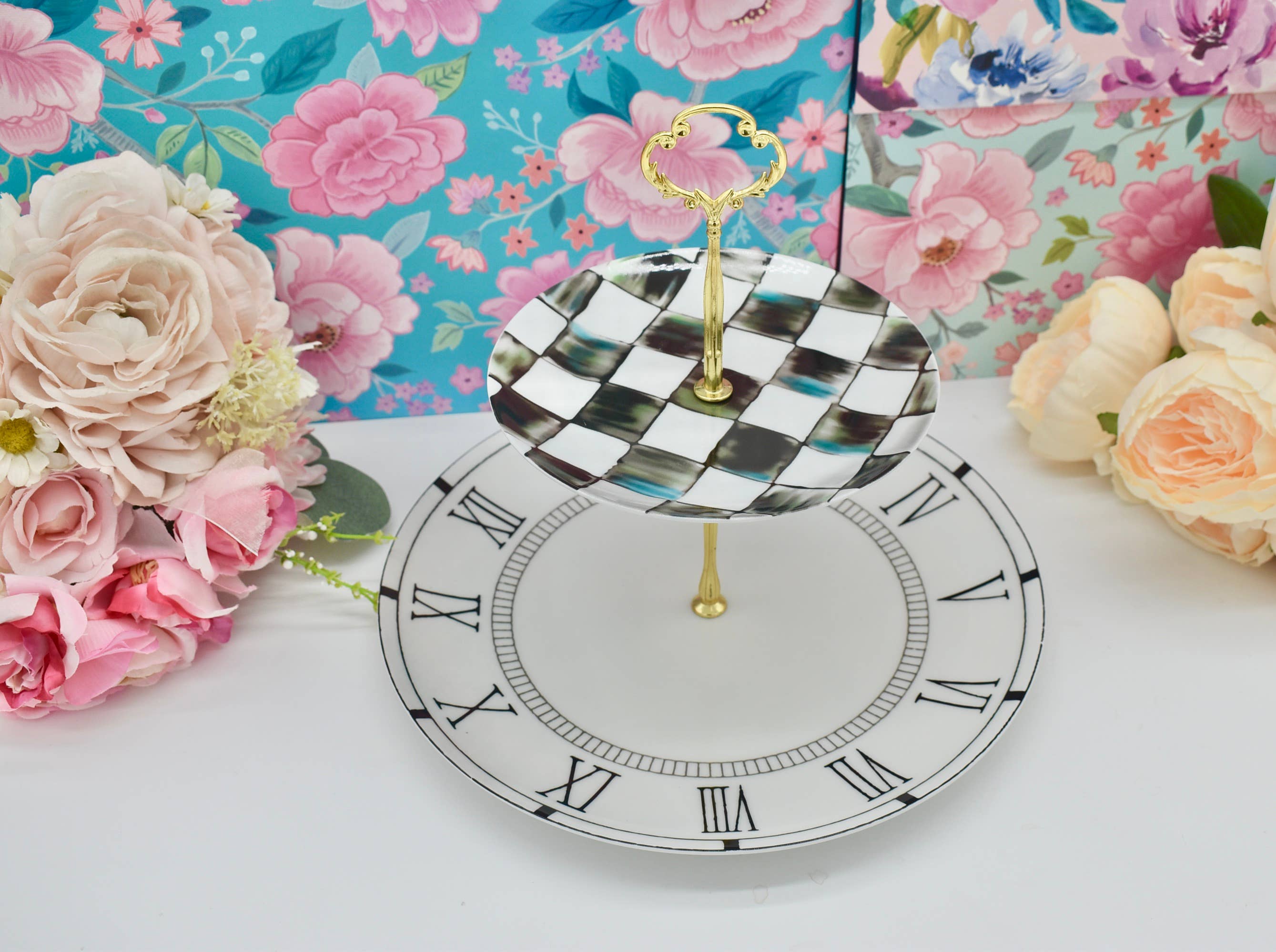 All Little Cute Things - Wholesale Cake stand - Alice in Wonderland Check Clock Tiered Cake Stand Platter (Copy)1