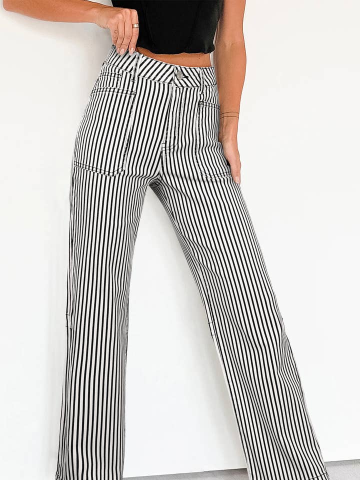 Rayures Noires Jean en denim à taille haute avec poche plaquée et coupe droite en vente sur Faire10