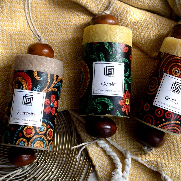 L'Art du Bain - Wholesale Bar Soap - "Brittany" soap on a rope with pouch0