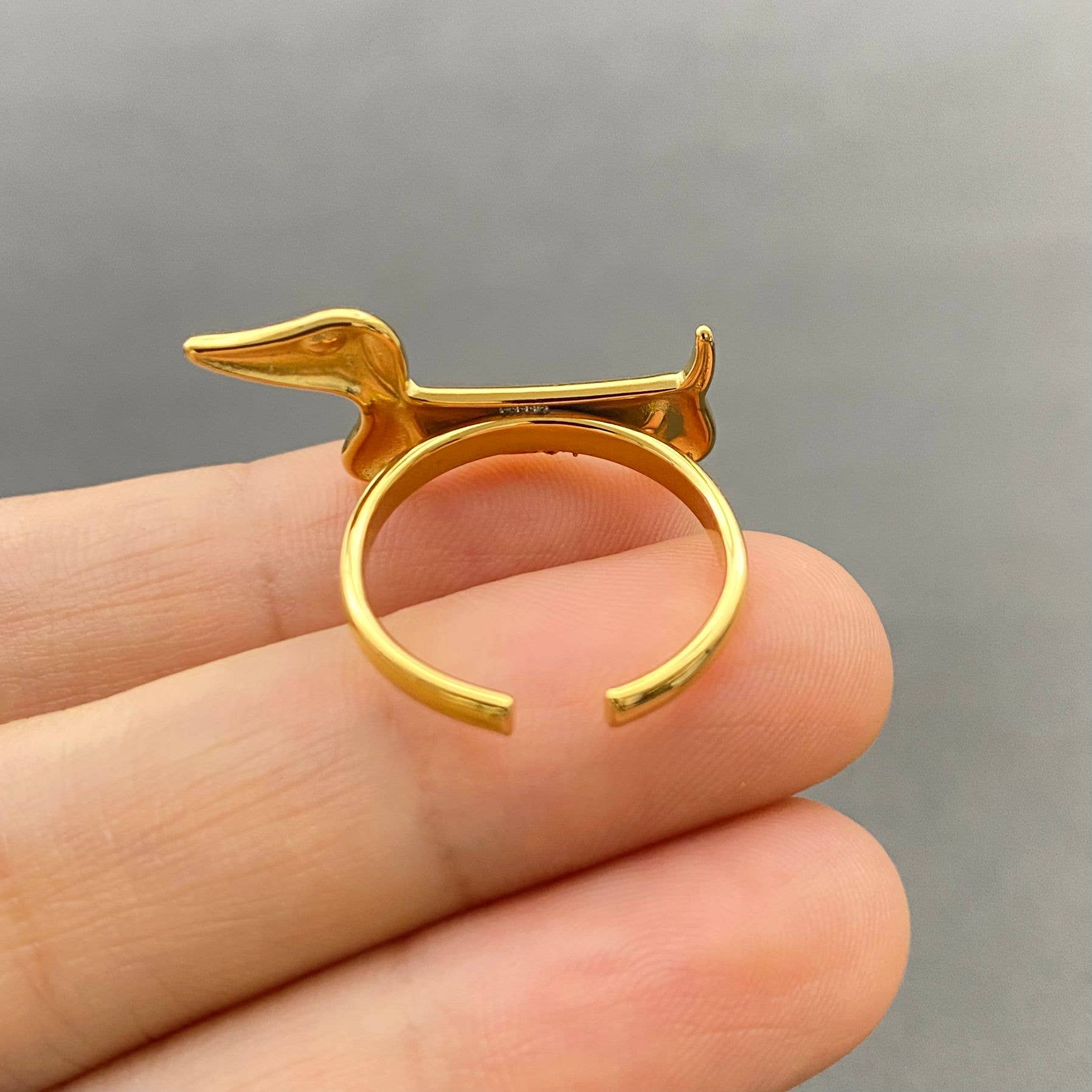 Mio Queena - Wholesale Cocktail/Statement Ring - 18K Gold Plated S.Steel Adjustable Dachshund Dog Ring - FGS2