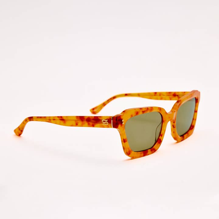 SARDINE - Wholesale Sunglasses - Women's - SARDINE - Demi - Oh Honey Tortoise Shell Sunglasses