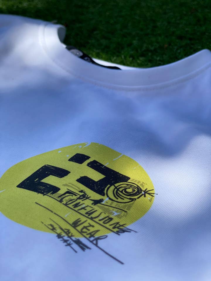 PEELING THE BANANA WHITE T-SHIRT for wholesale by CONFUSION Wear