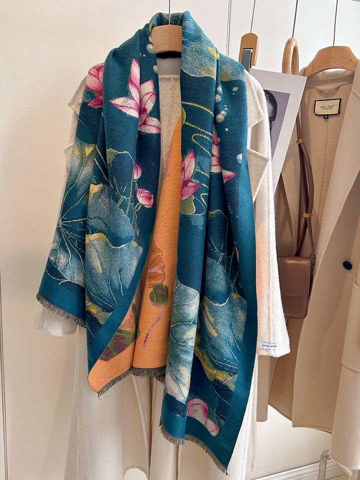 Envoltura reversible con nenúfares azules para venta al por mayor de Winding River