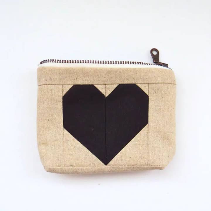 PaperFromHeaven - Wholesale Pouch – Women’s - Black Heart Quilted Linen Bag – Mini Zipper Coin Pouch 1