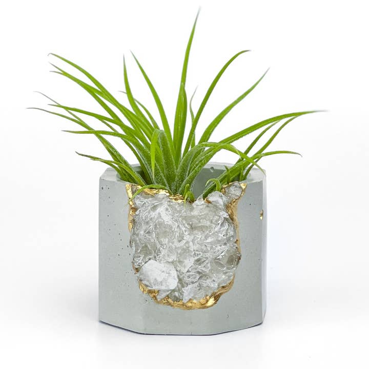 AURA 8 Art Boutique – wholesale Plant pot – Raw Clear Quartz Geode Planter, Crystal Planter Pot