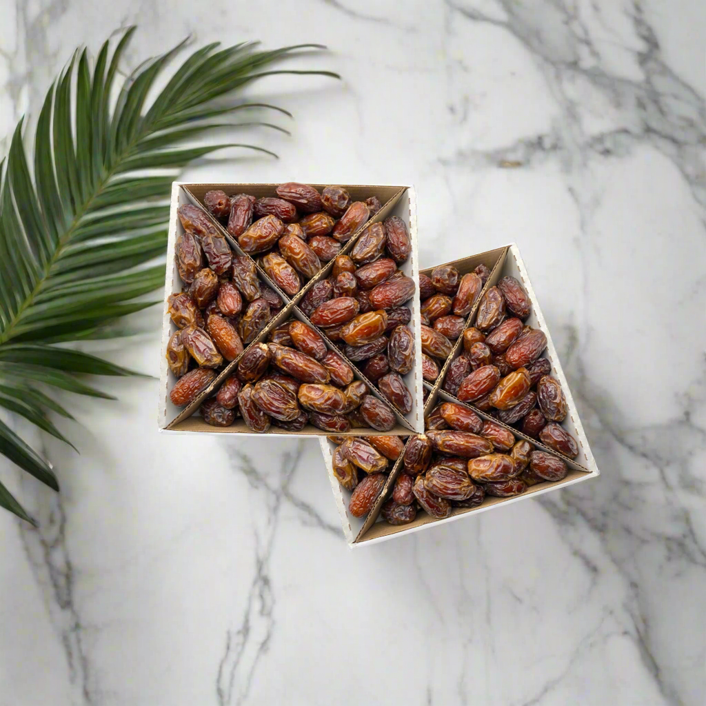 Coachella's Best Organic Dates - Wholesale Dried/Dehydrated Fruit - Organic Pitted Medjool Dates Box1