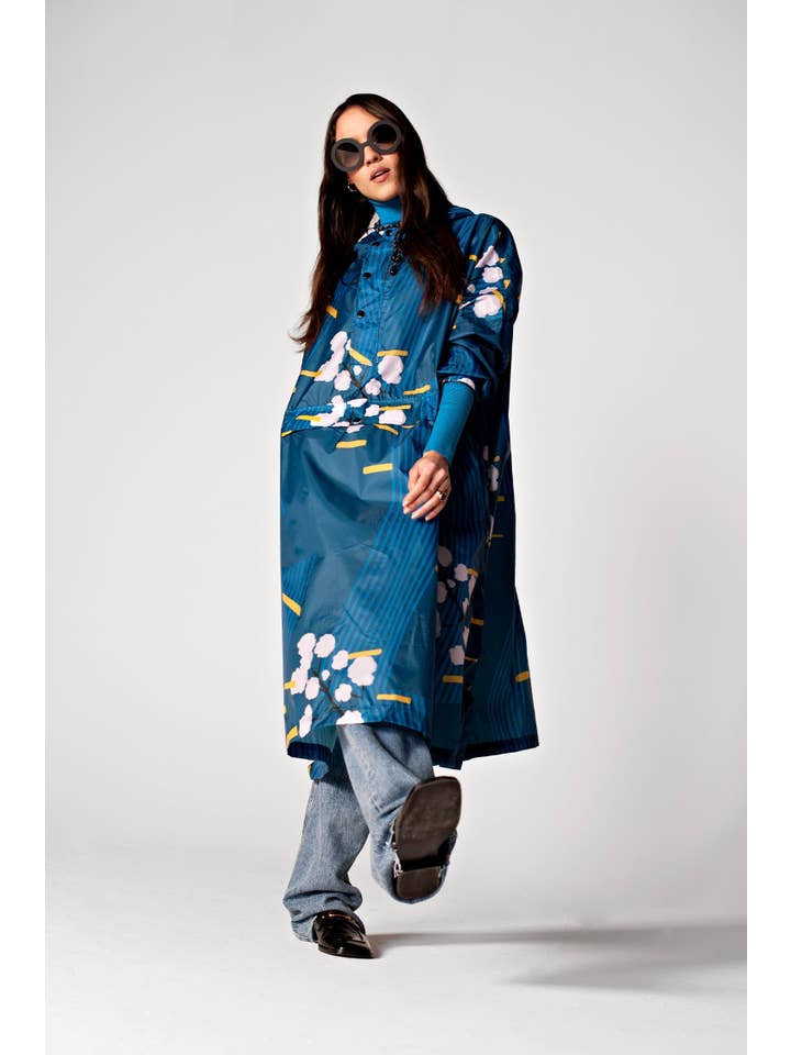 Rainkiss - Wholesale Poncho - Women's - Japanese Blossom - Rain Poncho1