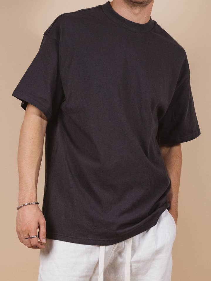 Laker Big Tee Ash pour la vente par Kore Studios