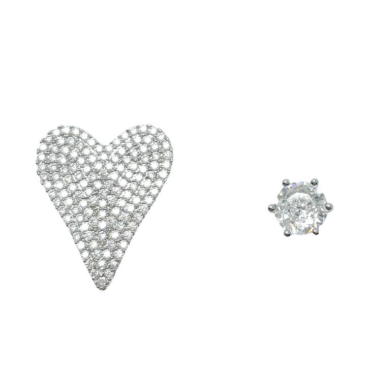 Pendientes blancos con forma de corazón que no coinciden para venta al por mayor de Artynkitsch